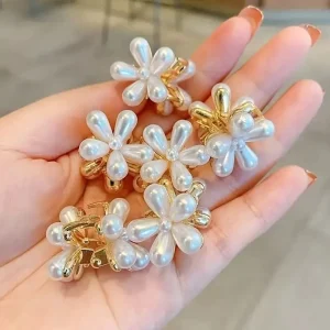 10 Pcs Small Pearl Hair Claw Clips Mini Pearl Claw Clips with Flower Design Sweet Pearl Hair Clips Flower Pins Clips